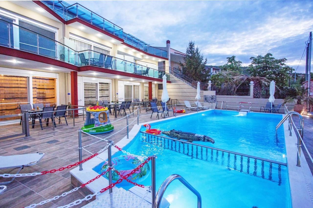 Rent House Diamond Apartment Nea Iraklitsa Bagian luar foto